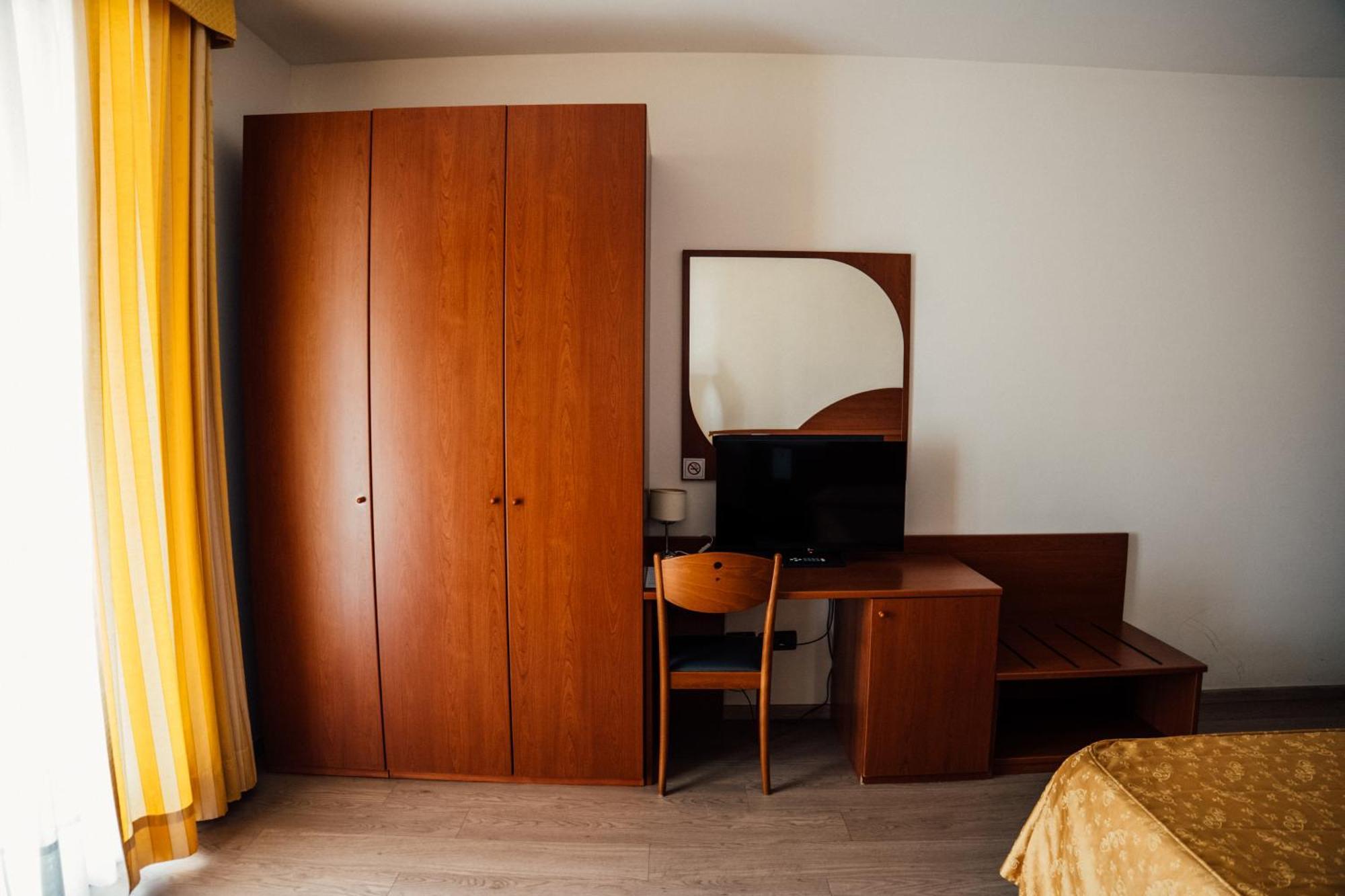 Mary Rose Hotel 2*