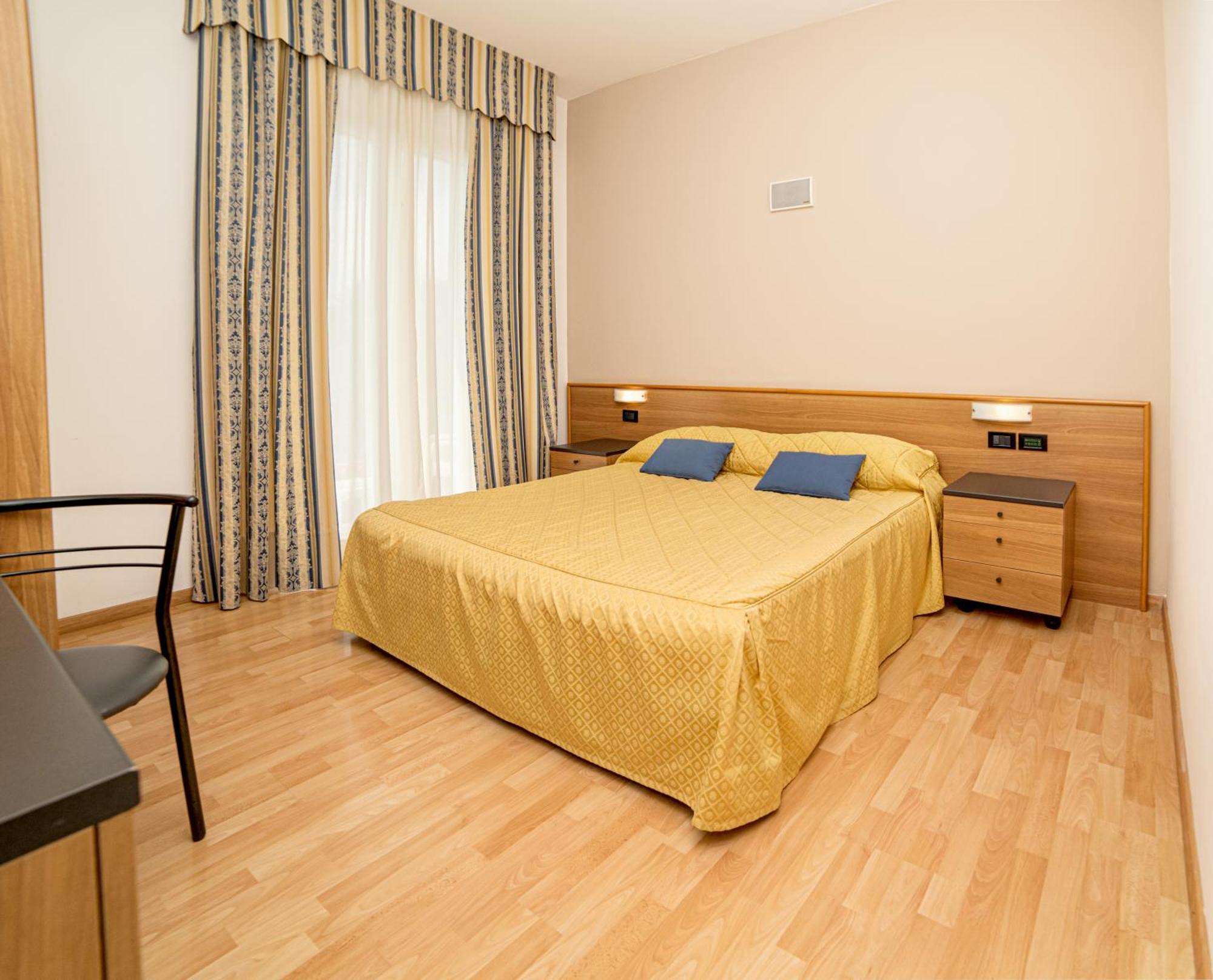 Hotel Mary Rose 2*